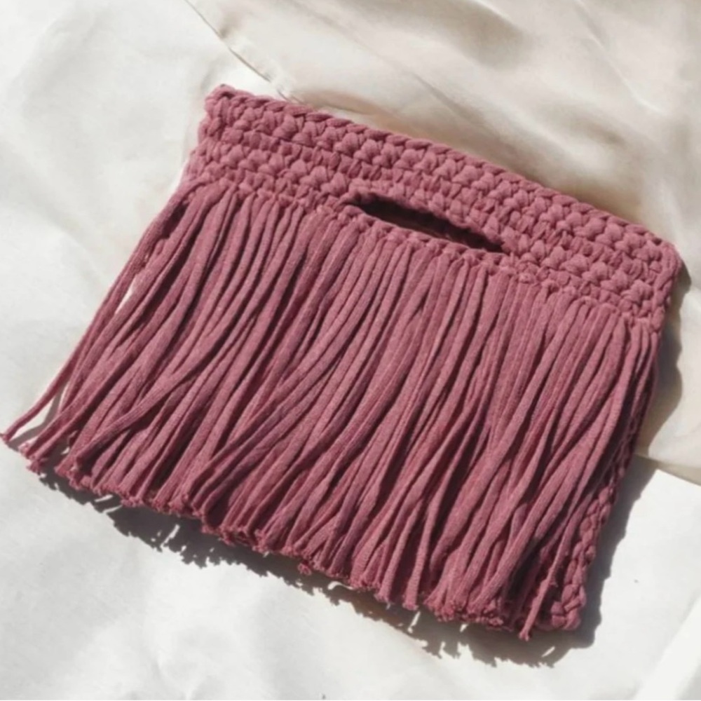 LILY SOPHIA CLUTCH